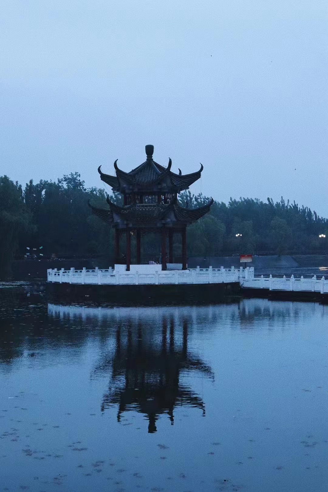 图片3.jpg 图片3.jpg